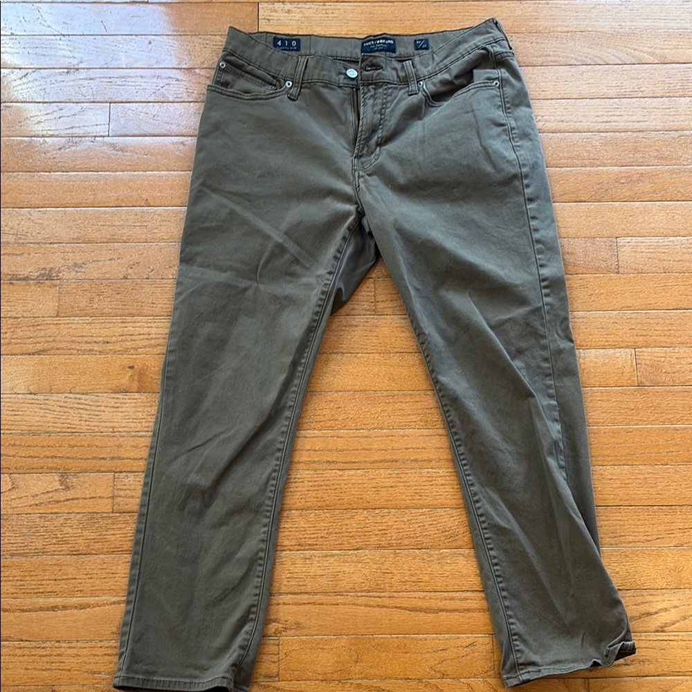 Lucky Brand brown dress chinos. 33x30